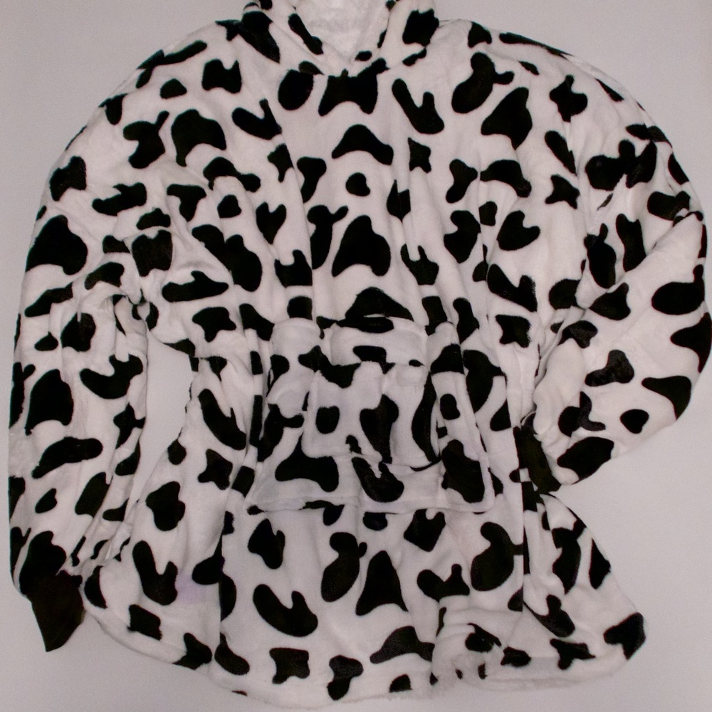 Cow print soft hoodie Sz: XL